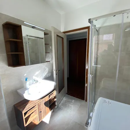 La Casa Del Viandante Apartment Perledo